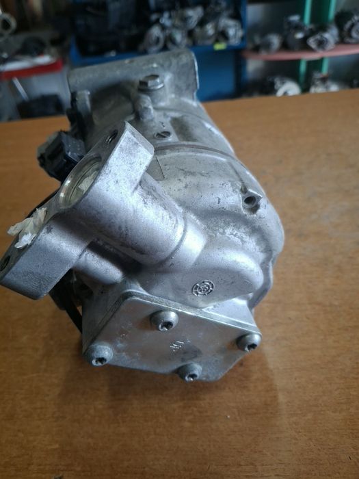Compresor aer condiționat Renault Clio 4 1.2 Benzina