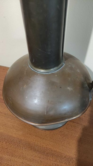 Голяма стара ваза/кана с извита дръжка