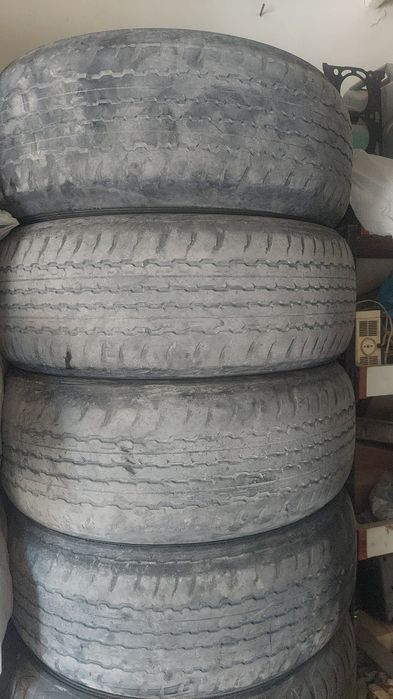 Шины 4 шт от прадо