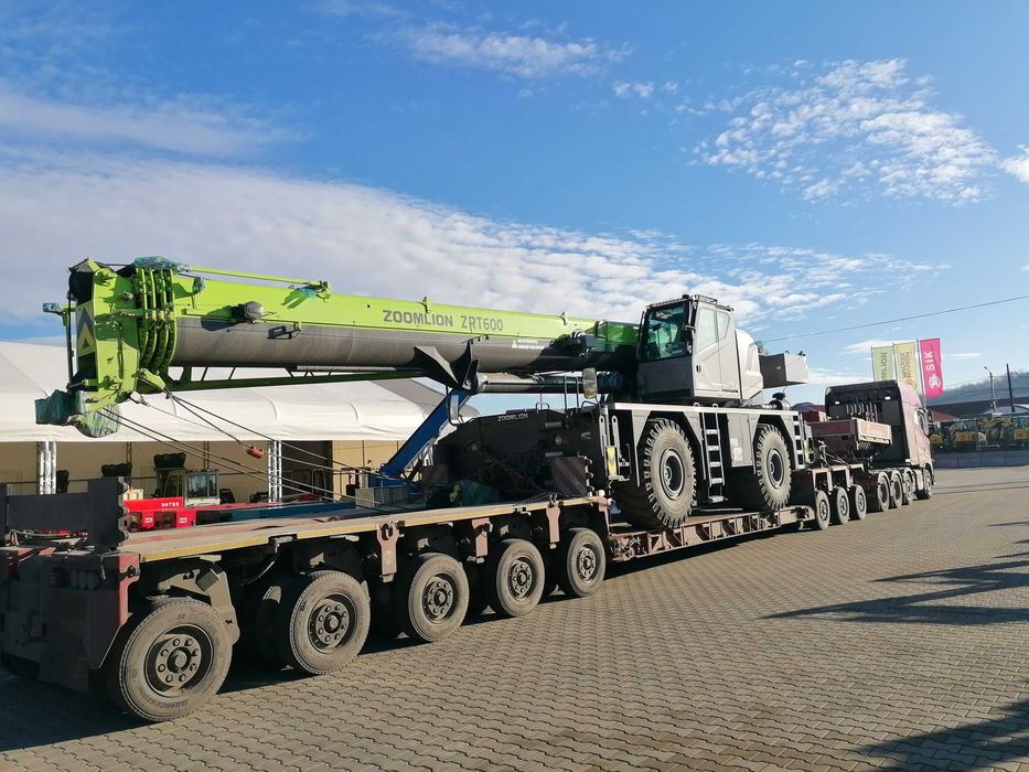 Macara mobila pentru teren accidentat Zoomlion ZRT600