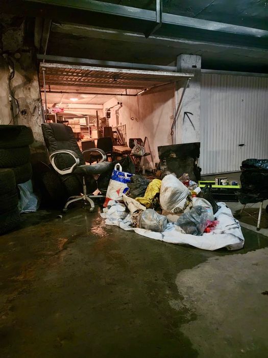 Извозване и почистване София | Мазета, тавани, след ремонт