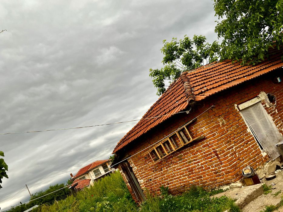 Продава КЪЩА, с. Селци, област Пловдив