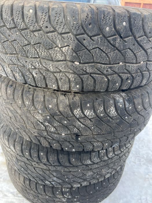 Продам шины в отлично состо.