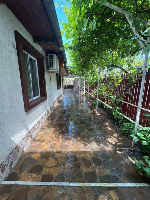 Casă cu 4 camere în Brăilița, teren 290 mp, curte pavată – Proprietar