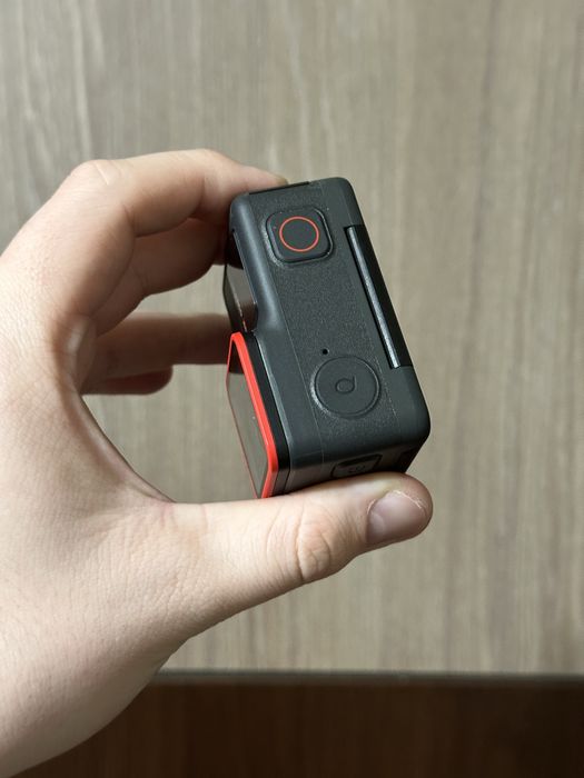 Insta360 Ace, Modelul standard
