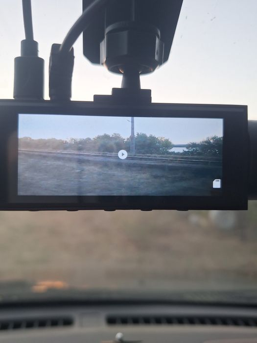 Camera de bord cu 4 camere