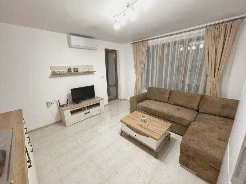 Двустаен апартамент в Братя Миладинови