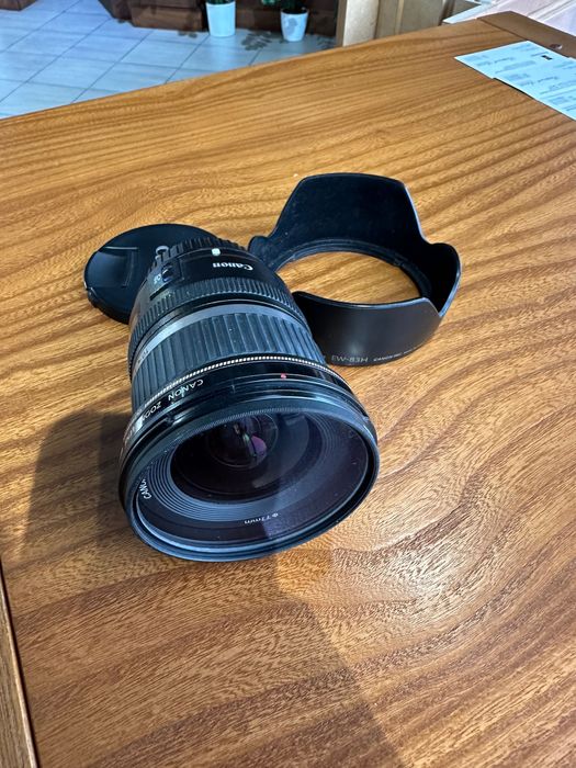 Продам объектив Canon ef-s 10-22mm. f 1:3,5-4,5