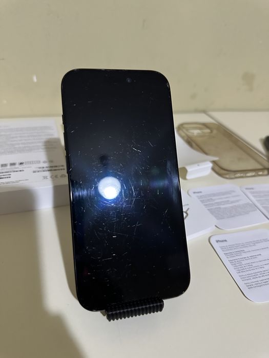iPhone 15 Pro 256GB / 85% Battery Health / Карбонов Калъф / Midnight Blue /