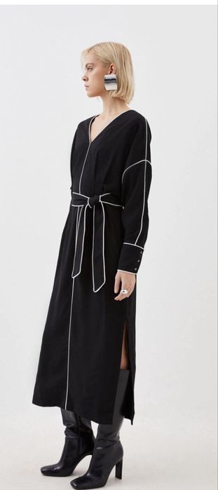 Karen Millen Petite Mono Satin Woven Crepe Contrast Piping Maxi Dress