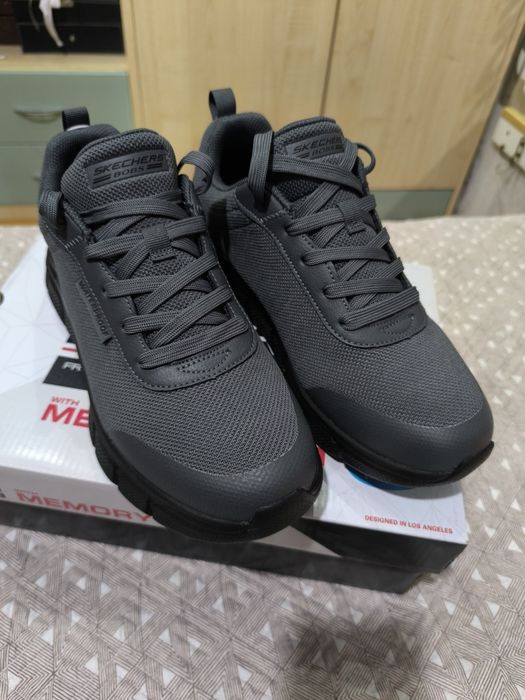 Кроссовки мужские фирмы SKECHERS  Новые  42,4   27,5 см.