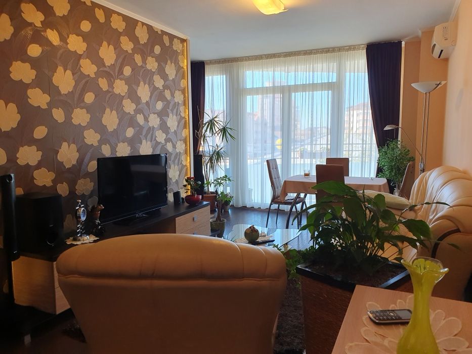 Vând apartament 1 cameră studio în R18 ( lângă Lidl)