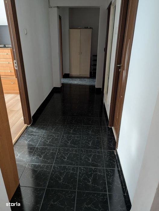 Apartament de închiriat cu balcon și lift în Prundu