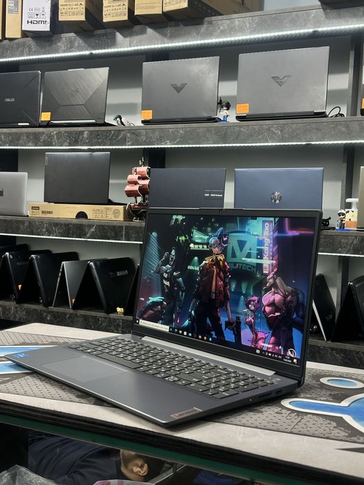 Офисный ноутбук Lenovo Ideapad 3 Intel core i3-1215U