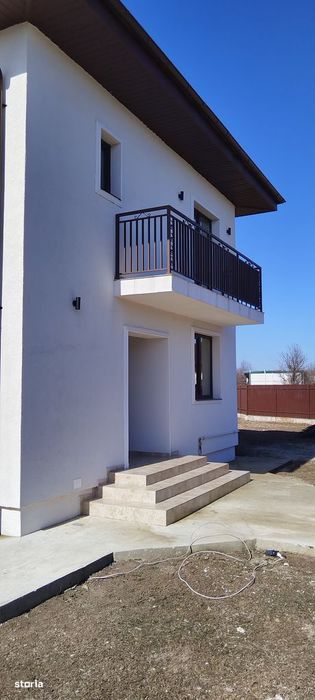 Casă nouă, 4 camere, teren 477 mp, în apropiere de pădure