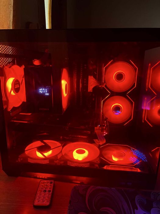 VAND SCHIMB PC De gaming  cu masinii