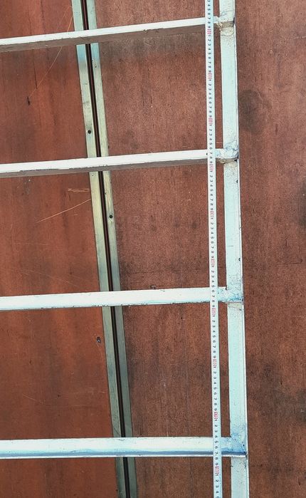 Стойки для стеллаж Лестница