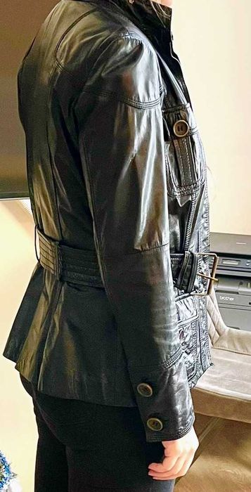 Дамско кожено яке лак от Zara