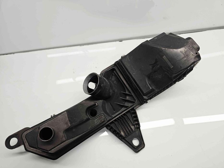 Carcasa filtru aer  Bmw 3 (F30) [Fabr 2012-2017] 8511655 2.0 N47N 105K