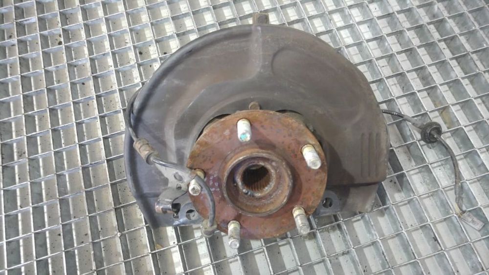 fuzeta stanga fata mitsubishi grandis 2.0 d 2005