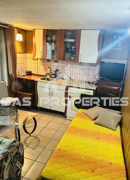 Етаж от къща в София-Орландовци площ 144