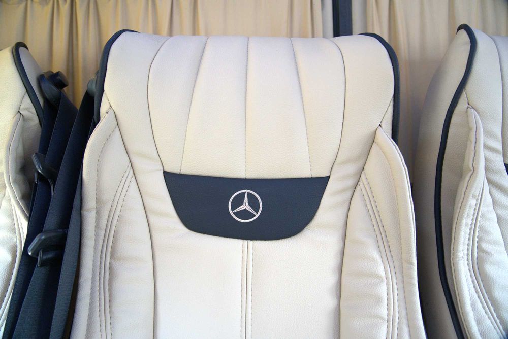 Встреча делегаций на 16, 18 и 20 местных Mercedes Sprinter ах