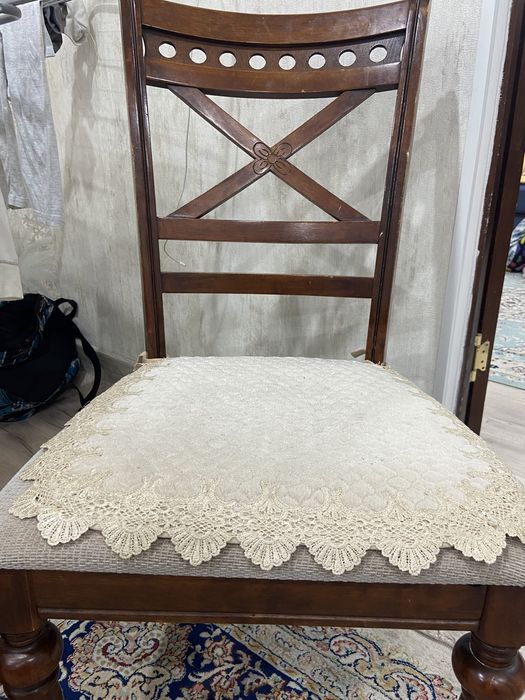 Стол со 10 стульями  за 250