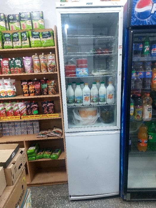 Витринный холодильник