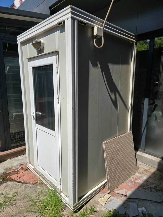 Охранителна кабина