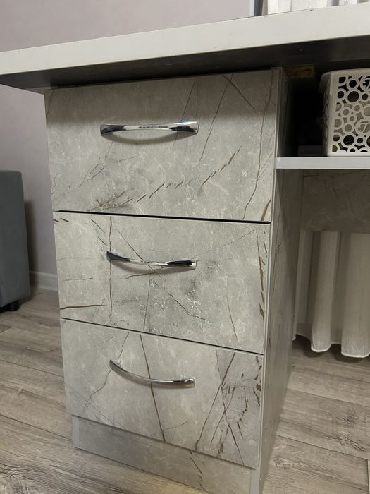 Рабочий стол,б/у