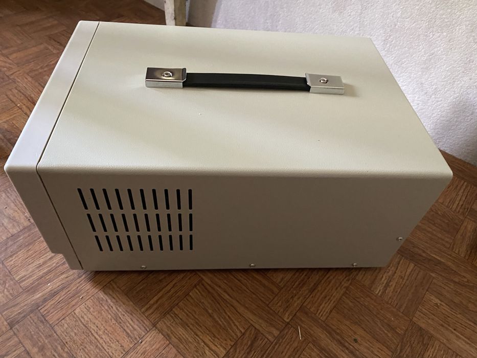 Лабораторный блок питания