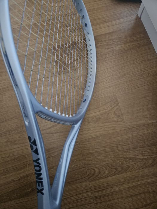 NEW Yonex MUSE 100 Noua! Maner 3