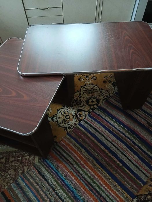 Masuta cafea extensibila (lungime 1,1m - 1,6m; inaltime 0,6m)