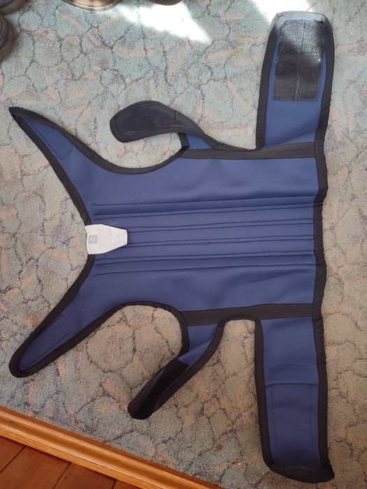 Корсет  новый черный