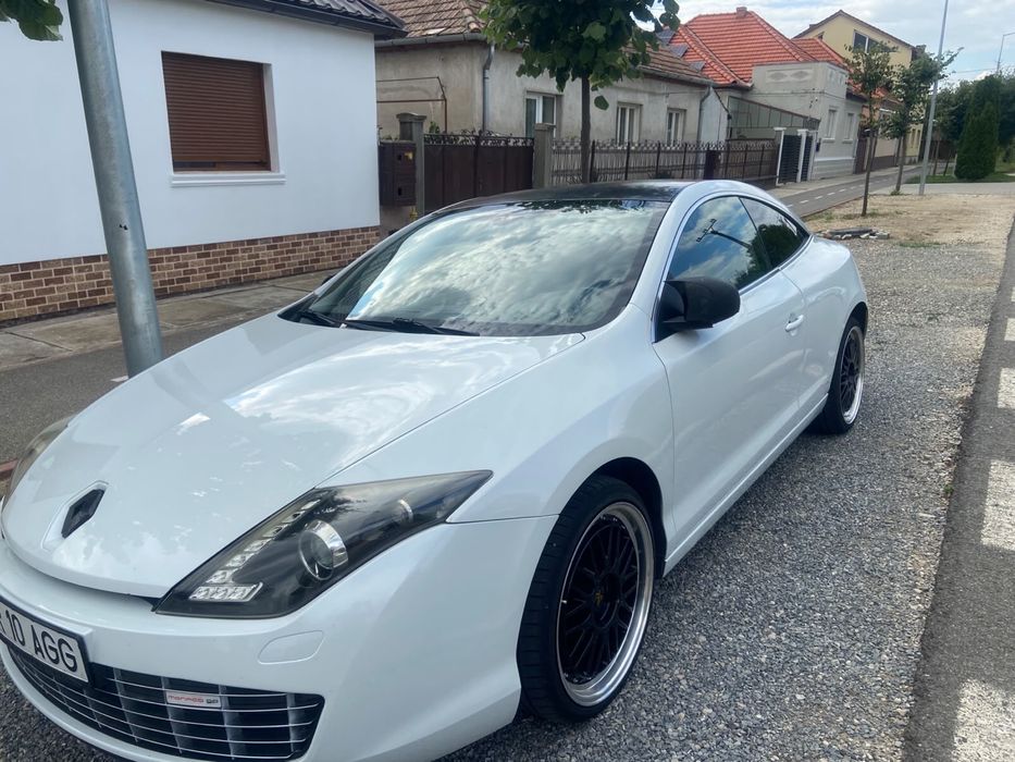 Renault laguna GT COUPE
