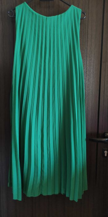 зелена рокля солей