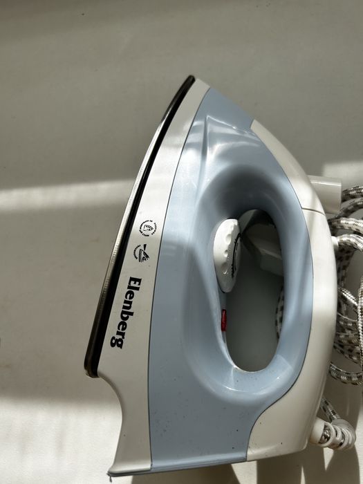 Утюг Elenberg новый