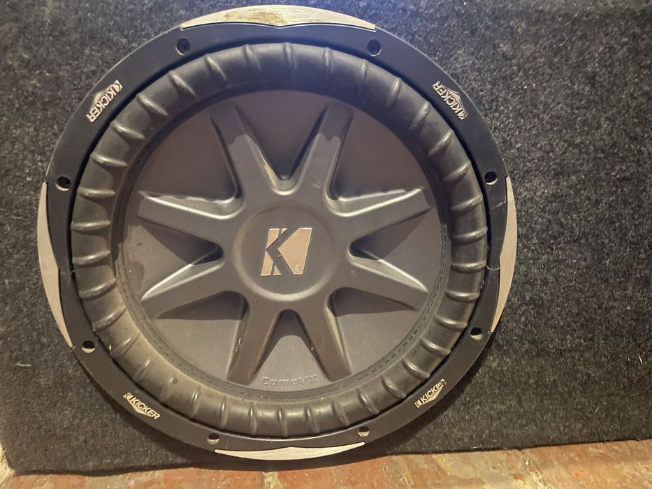 Продам сабвуфер Kicker CVX 12” 1500w