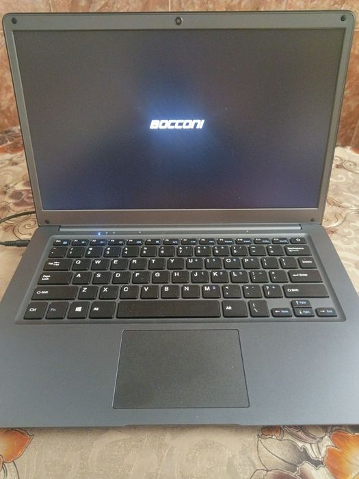 Лаптоп чисто нов Bocconi T1