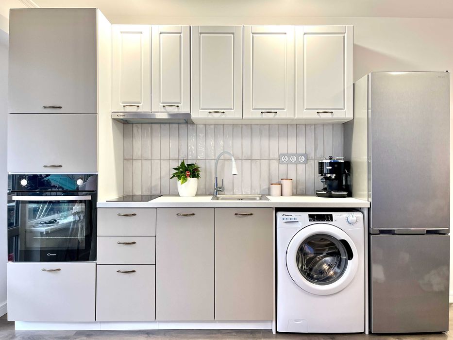 Продава се Тристаен апартамент в Добрич, Христо Ботев - 61 кв.м за 1330 €/кв.м - Снимка #2