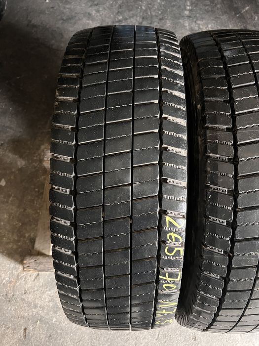 2 anvelope camion 265/70/17.5 , Continental , 15 mm !