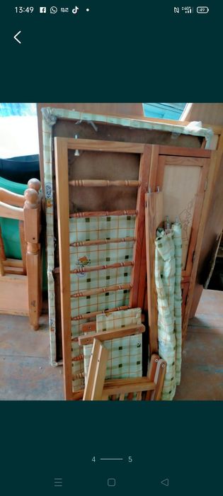 Продам манежку и коляску дешего