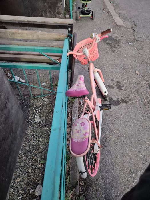 Велосипед для девочек. Возраст 5-7 лет