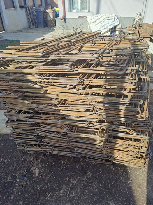 Vindem din stoc sau pe comanda etrieri din fier striat de 8mm.
Produce