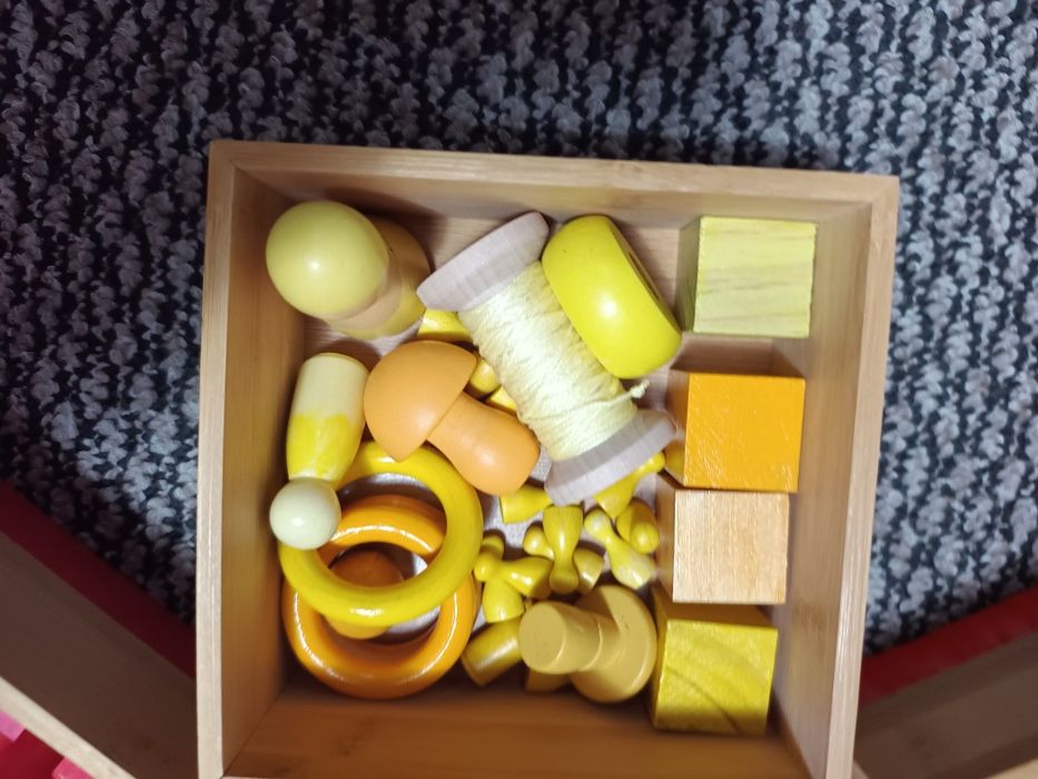Cutii Montessori