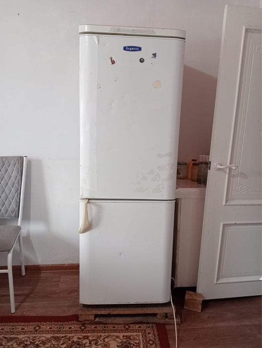 Холодильник бирюса