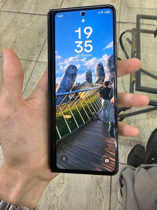 Samsung galaxy z fold 3