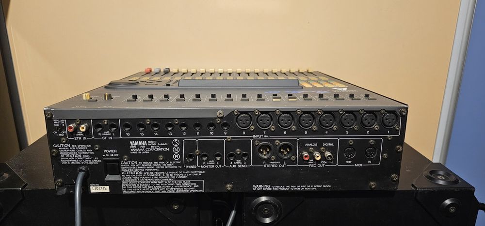 Mixer Yamaha Pro Mix 01 ca Behringer Dynacord RCF Soundcraft FBT