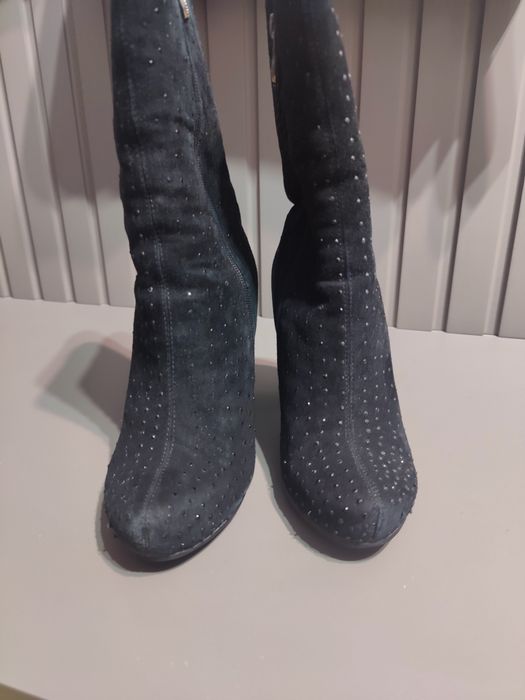Продам зимние сапоги