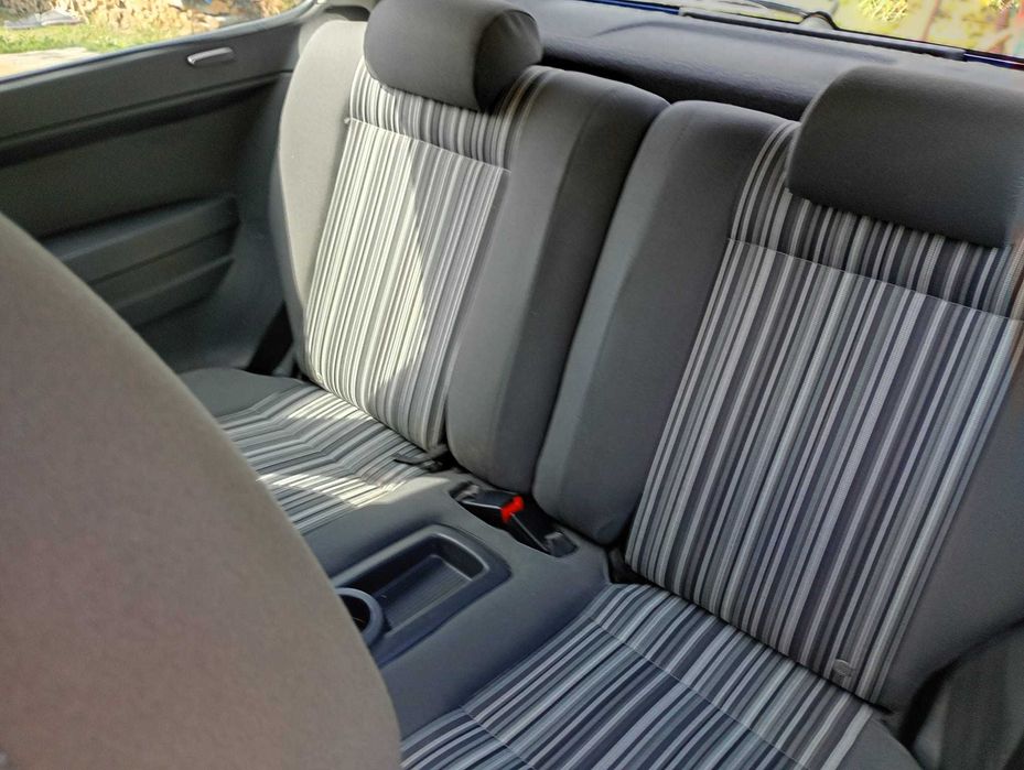 Vând VW Fox,motor 1,2 benzina an fabricație 2007 stare foarte bună, întreținut, preț 1400 euro